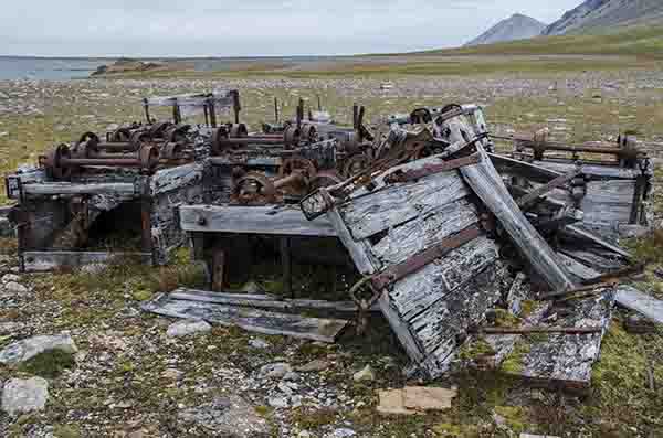 149 - Noruega - islas Svalbard - isla de Spitsbergen - Ingeborgfjellet - antiguo asentamiento minero
